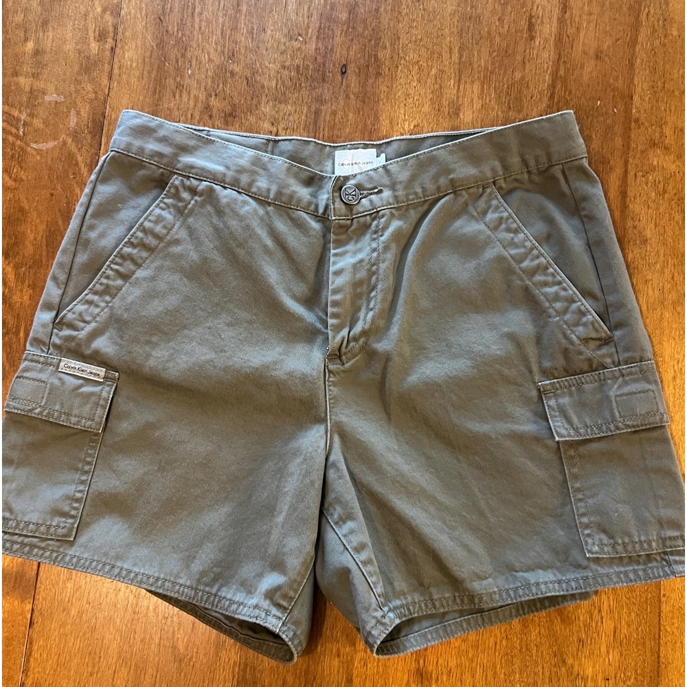Vintage Calvin Klein Khaki Green Cargo Shorts size 8